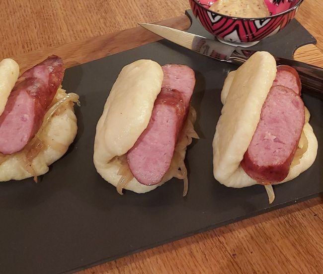 Bao bun à la saucisse de Montbéliard